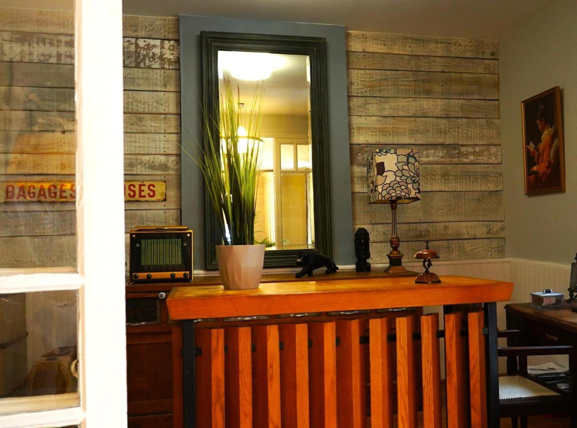 Ariane Hotel